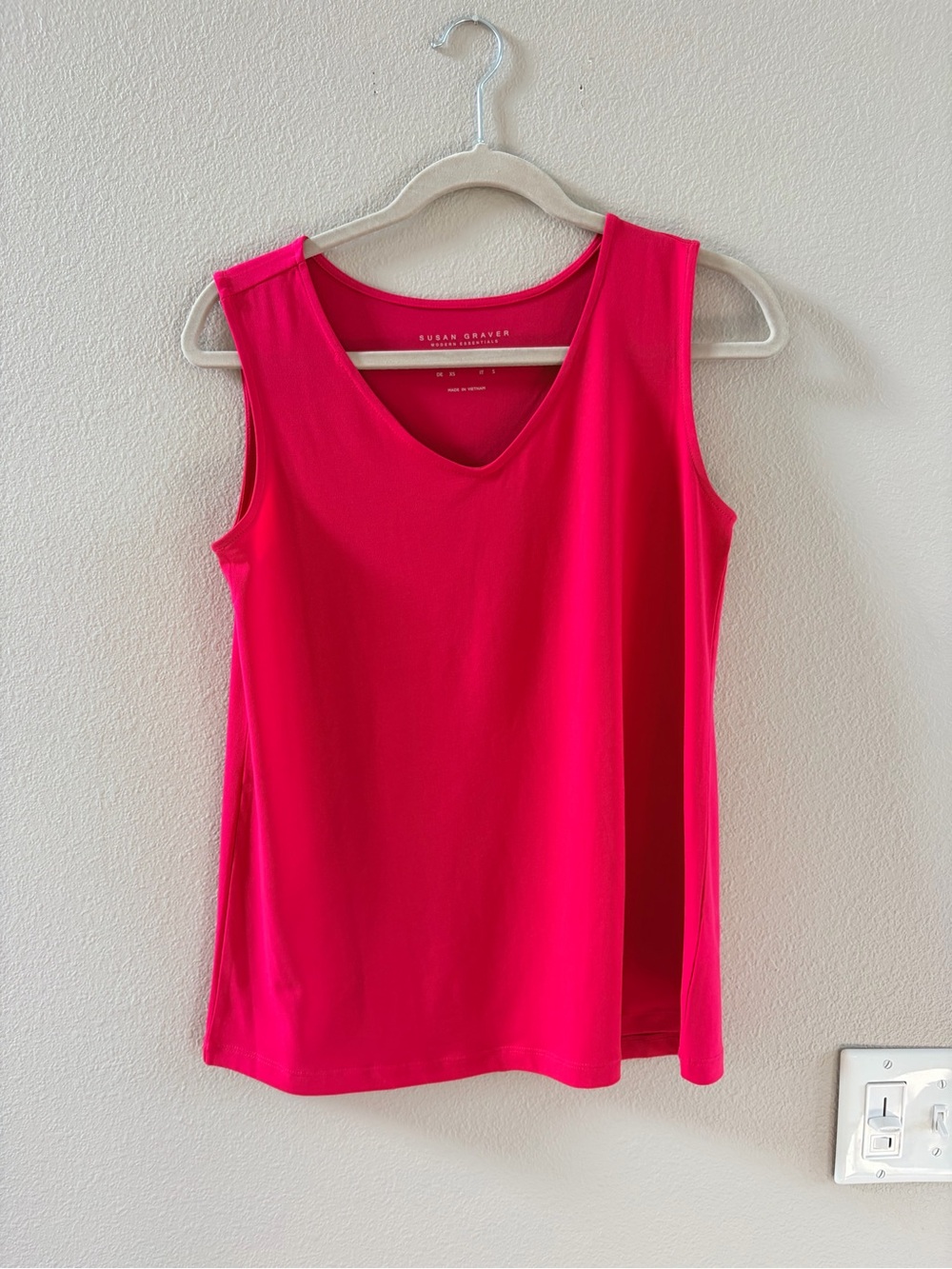 Susan Graver Pink V-Neck Sleeveless Top XS